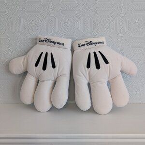 Walt Disney World Mickey Mouse White Plush Gloves